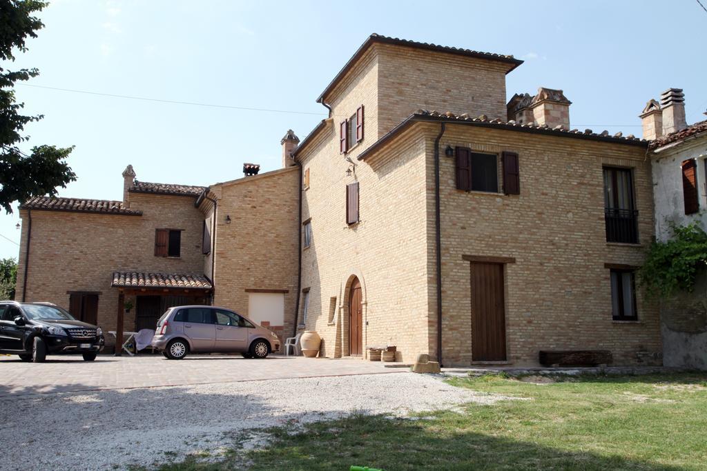 Agriturismo Sant'Antonio Villa Montegridolfo Kültér fotó