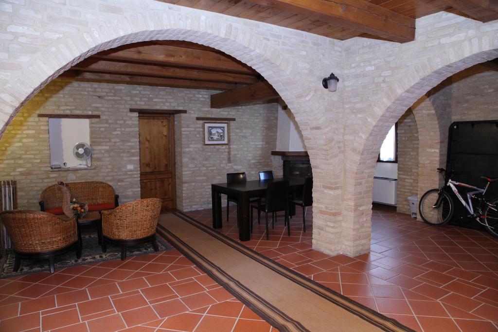 Agriturismo Sant'Antonio Villa Montegridolfo Kültér fotó